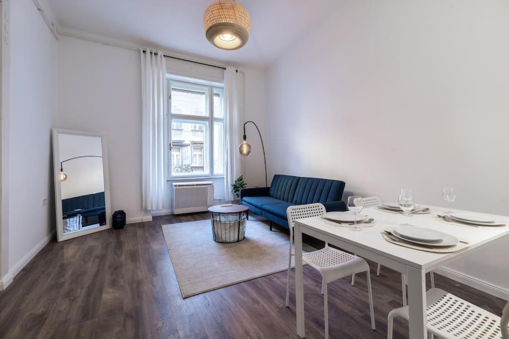 Stylish Central Apartment บูดาเปสต์ ภายนอก รูปภาพ
