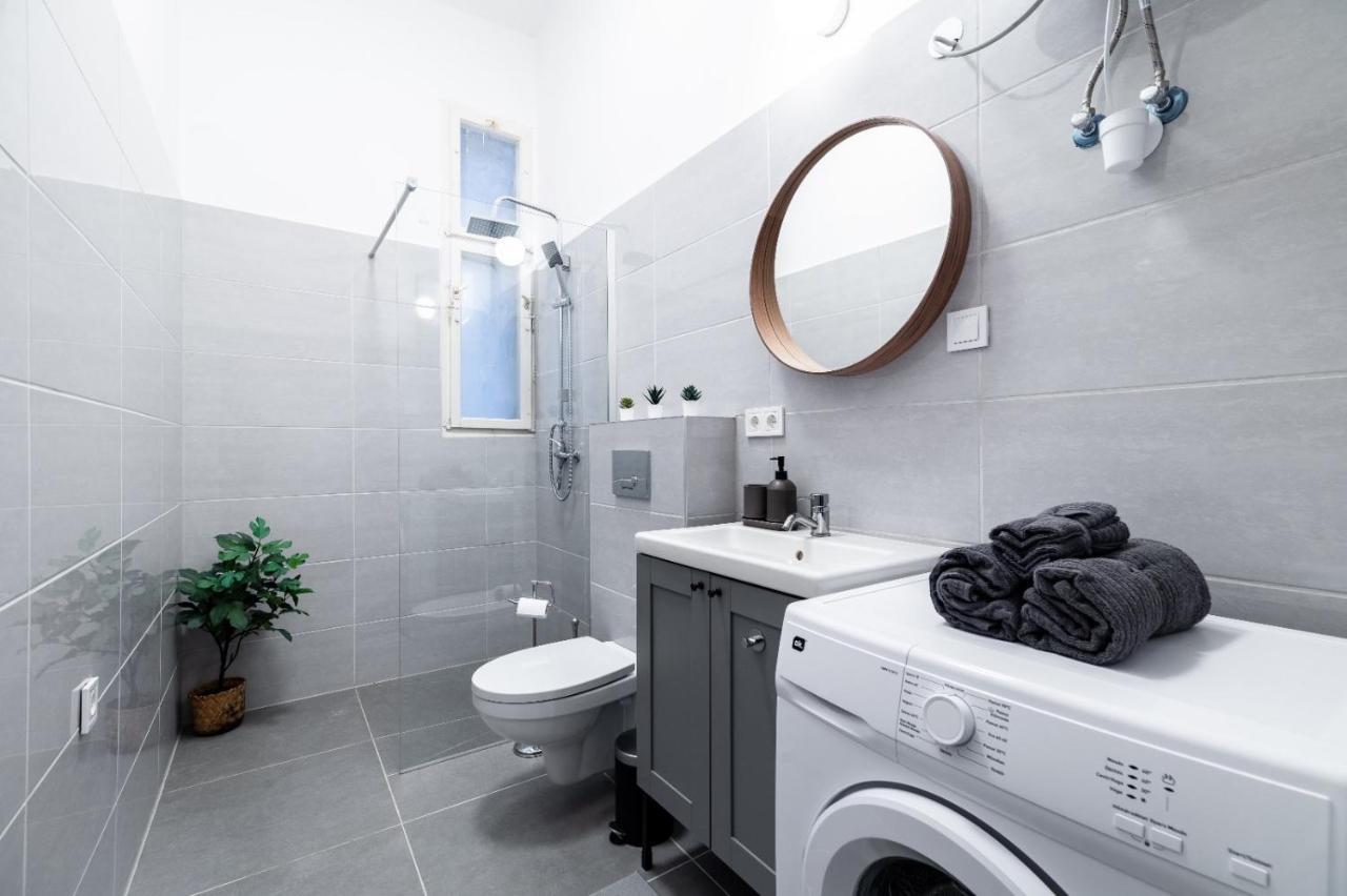 Stylish Central Apartment บูดาเปสต์ ภายนอก รูปภาพ